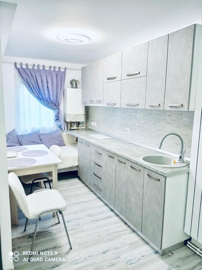 Apartamento Garsoniera Daniela Tîrgu Ocna Exterior foto